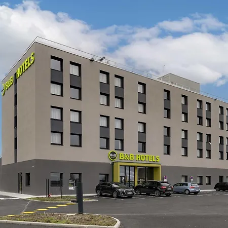 Valenciennes 3 Etoiles מלון