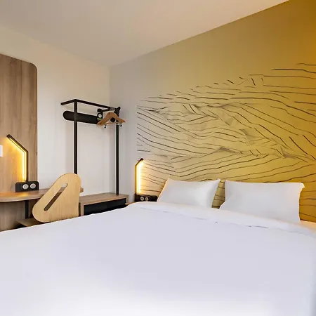 Hotell Valenciennes 3 Etoiles Onnaing